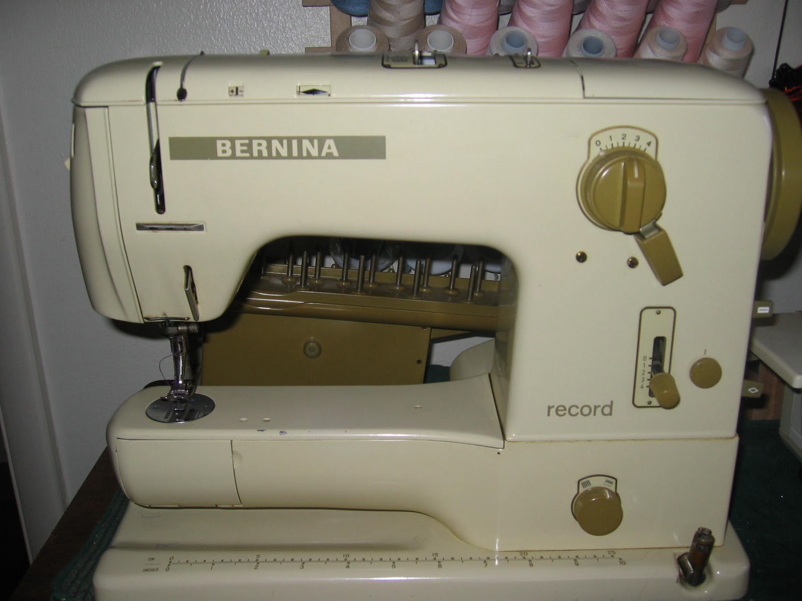BERNINA ORIGINAL BERNINA 730 etc Sewing Machine BUTTONFOOT 530620 lot 55A 