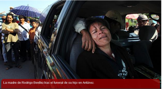 Fotos: Autodefensas, narcos y fuerzas federales en Michoacán Screenshot-by-nimbus+(18)