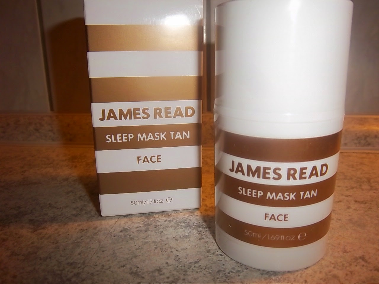 Download Shoushous Shades Of Shopping Streifenfreie Braunung Uber Nacht James Read Sleep Mask Tan PSD Mockup Templates