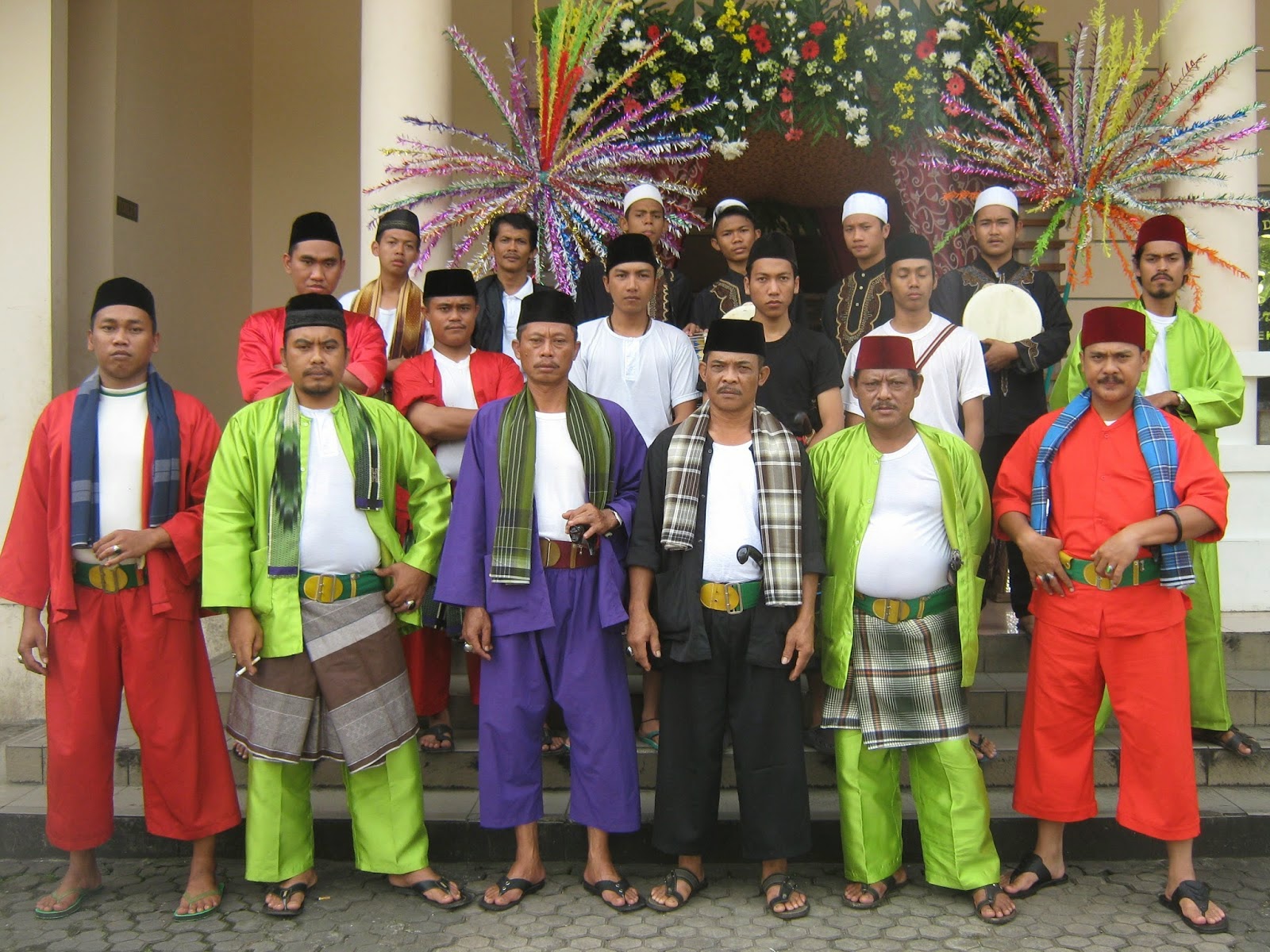 Enem Kabeh: 6 Suku dengan jumlah terbesar di Indonesia ...