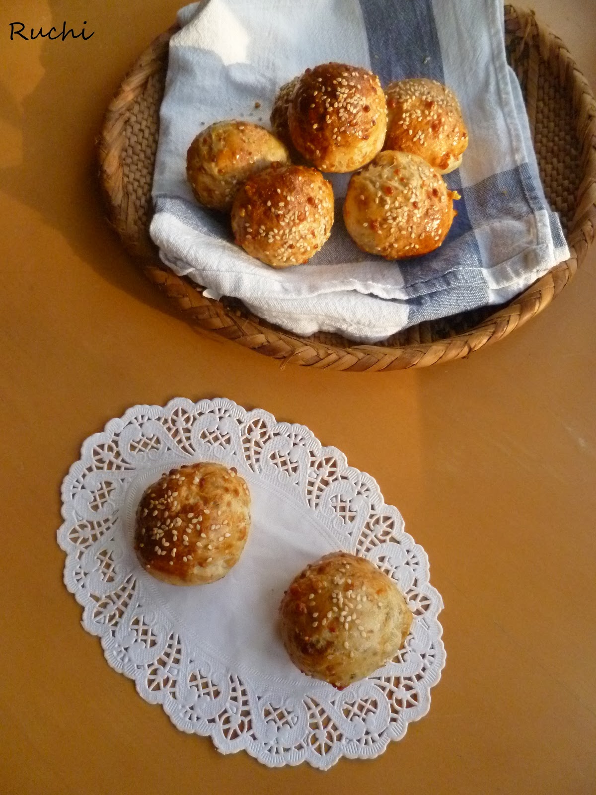 RUCHI Cheese Bread Rolls