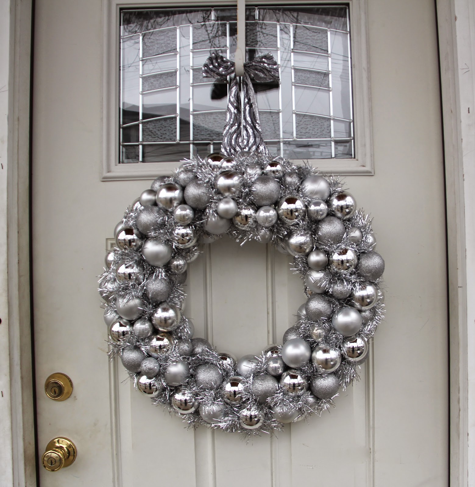 Sheer Serendipity Metallic ornament wreath tutorial