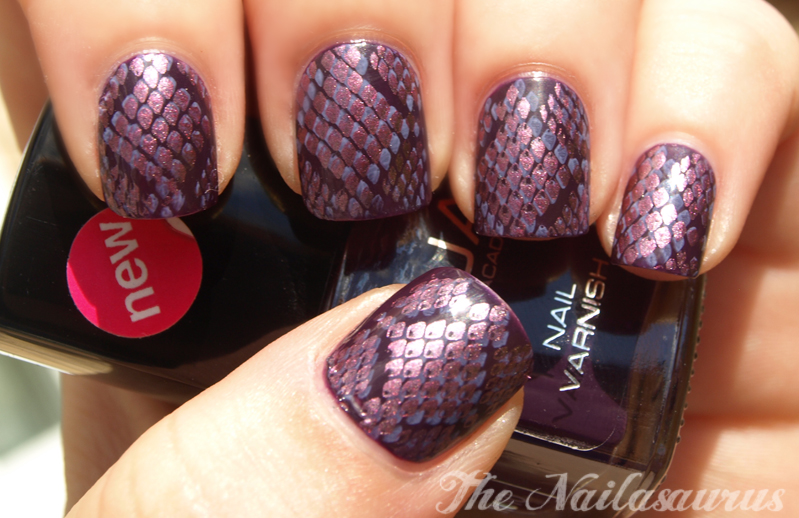 7. Snakeskin Nail Art Tutorial with Acrylic Paint - wide 5