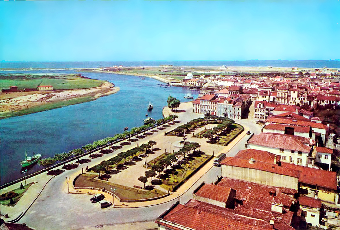 Retratos de Portugal Vila do Conde Jardim da Praça da República e