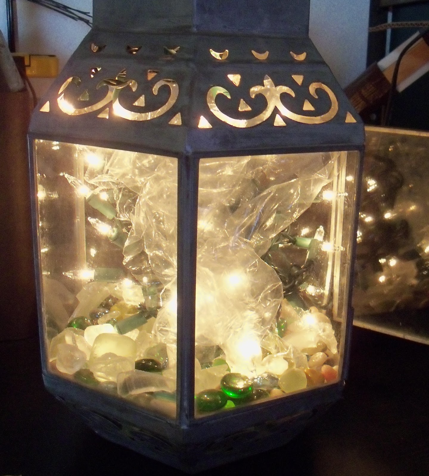 Make The Best of Things Wax Paper Frosted Glass Twinkle Lantern