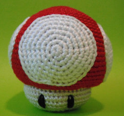 2000 Free Amigurumi Patterns: Mario Mushroom Amigurumi