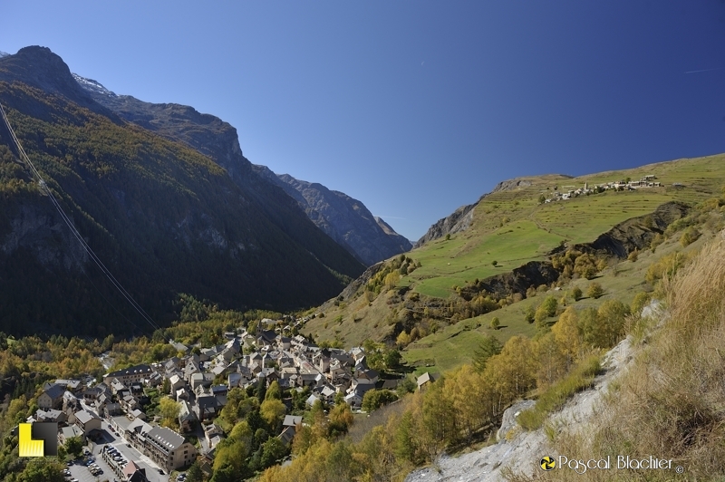 La grave village des hautes alpes photo pascal blachier
