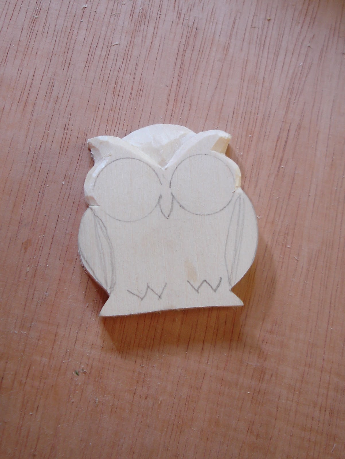 BEGINNERS CARVING CORNER AND BEYOND Easy Owl Pin or Pendant!