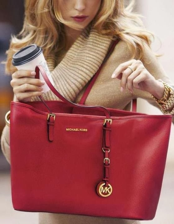 ღ♥♥ღ Fashion Is Life ღ♥♥ღ Adorable Red color Ladies Bag