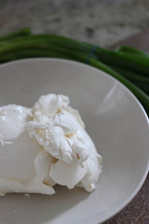 Mama Loves Food! Garlic Herb Cream Cheese Dip!