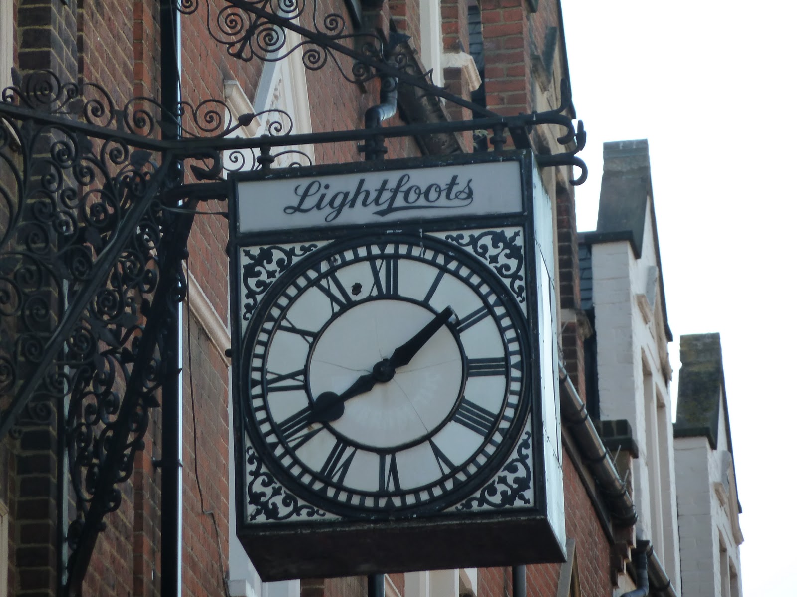 Clock This Kingston upon Thames Clocks