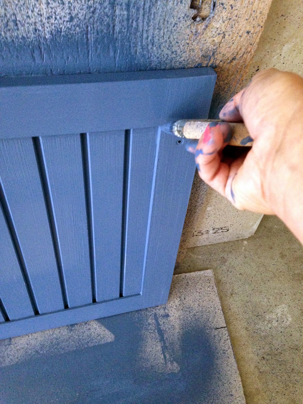 SHINY THINGS How to use a Paint Sprayer on Furniture