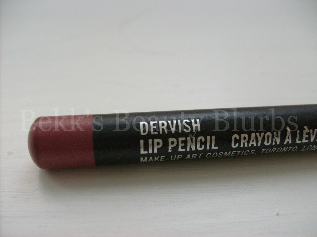 Bekk's Beauty Blurbs MAC Lip Pencil in Dervish