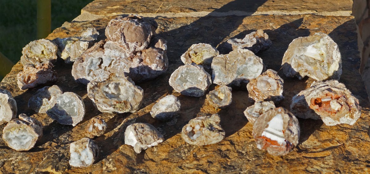 Drift N Bleu Geode Hunting