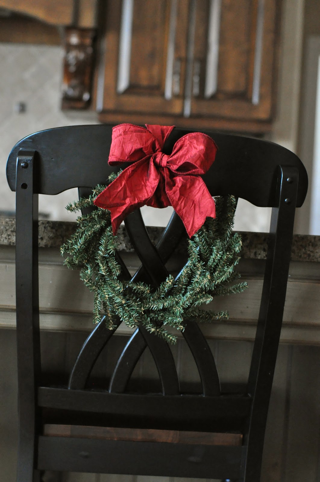 valentine heart wreaths {dining chair decor} Little Birdie Secrets