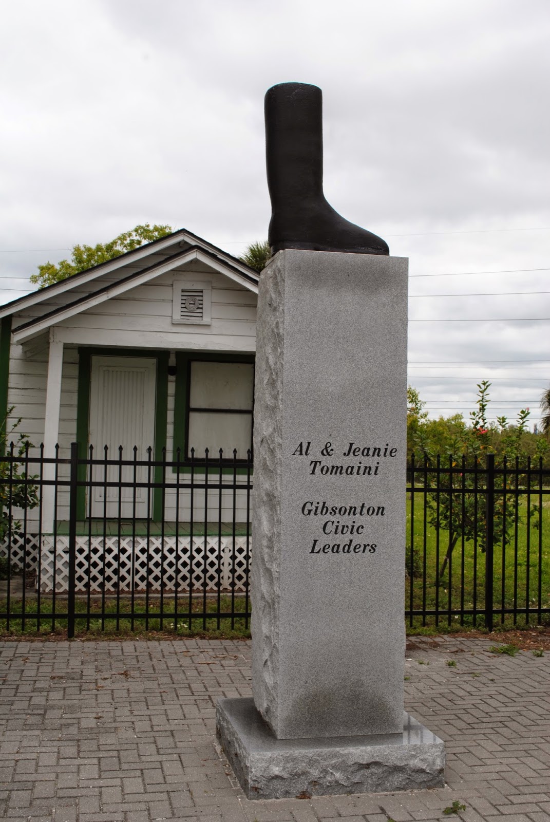 The Carpetbagger Gibsonton, FL Last Refuge of the Carnival