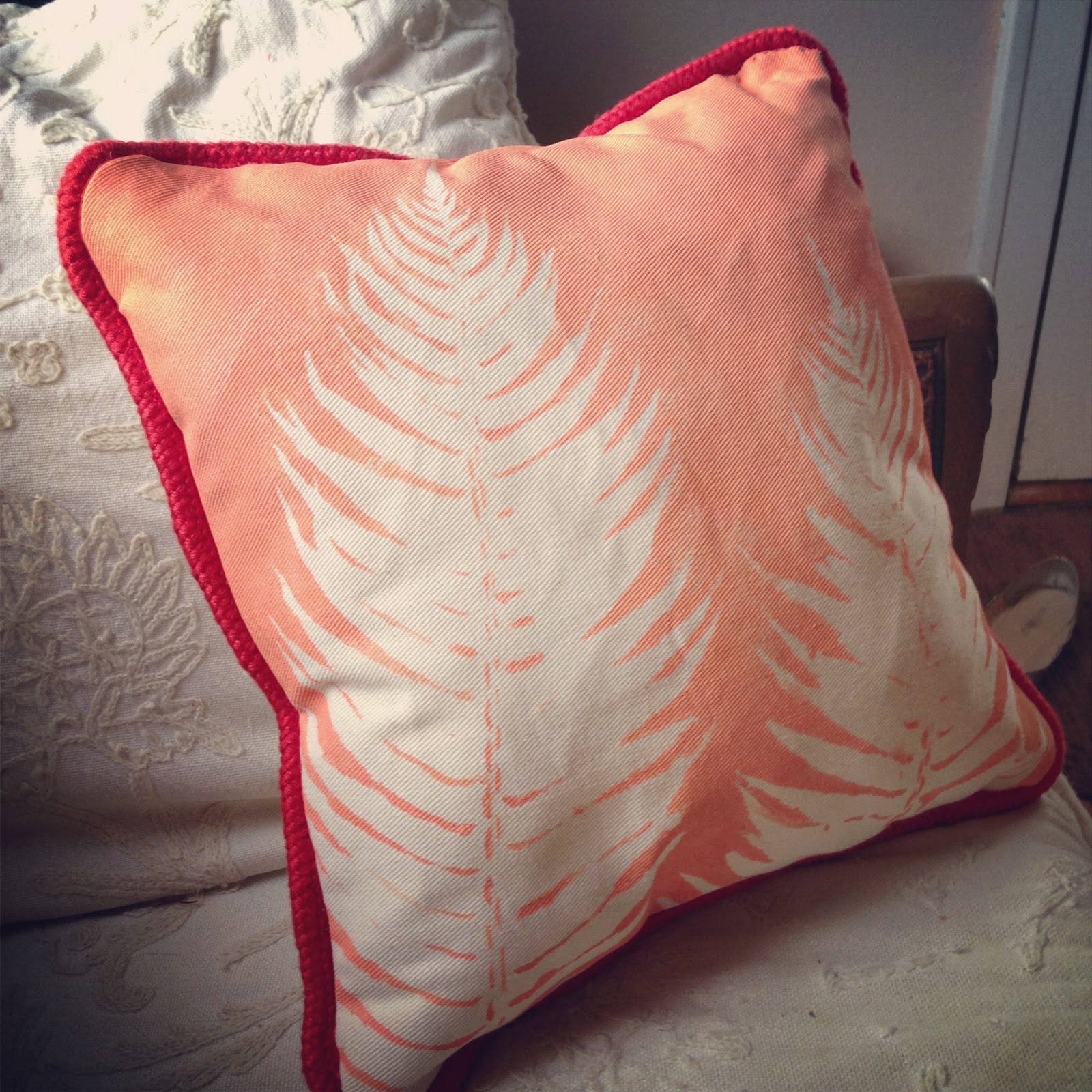 on my honor... DIY Fern stencil pillow