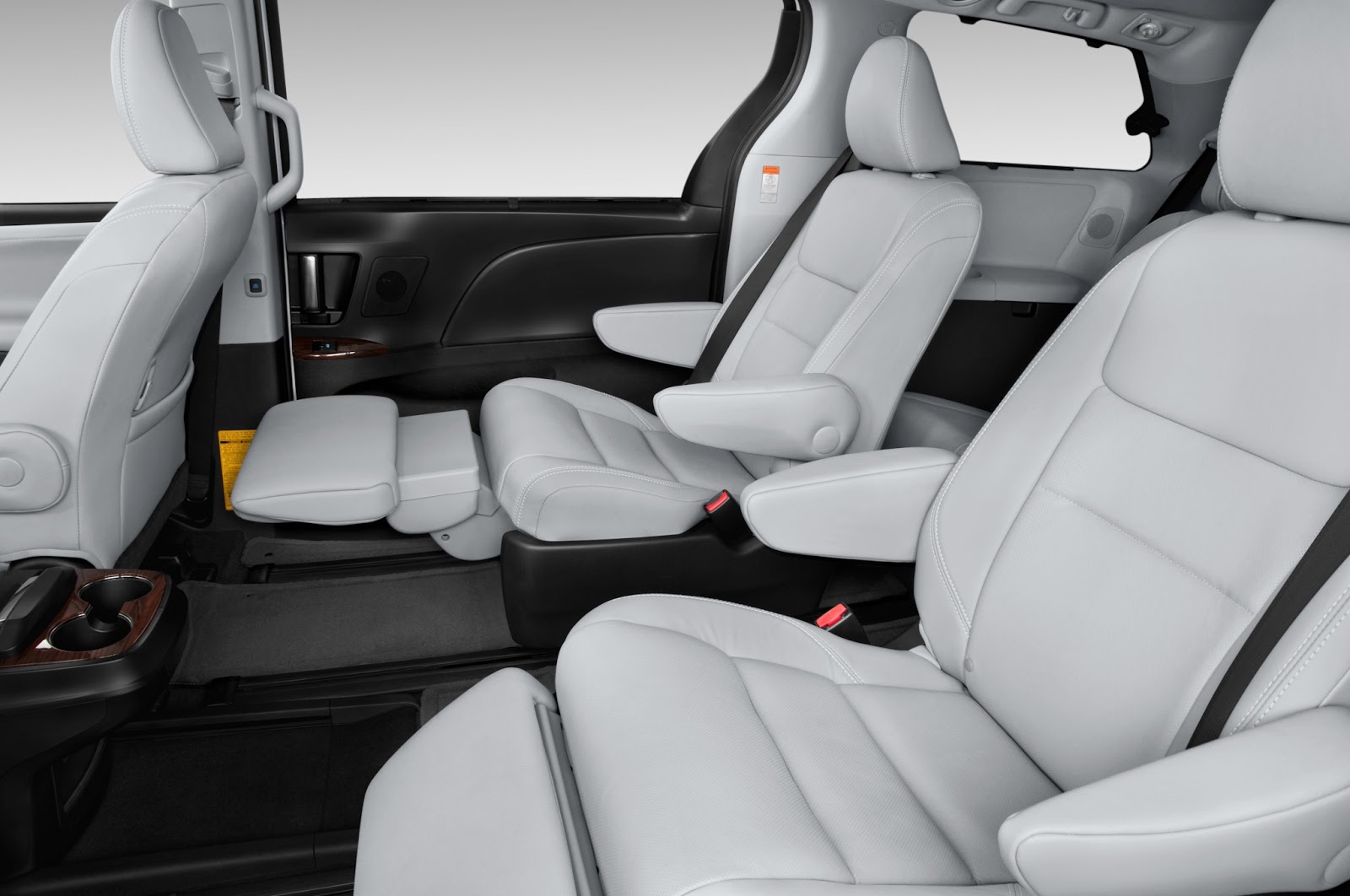 Swagger With Style The 2015 Toyota Sienna Limited Premium