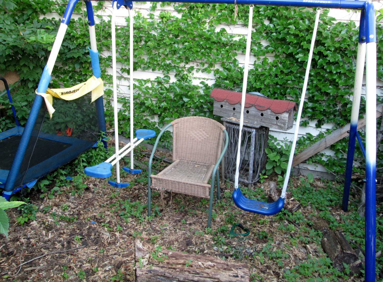 small world land Turn Your Old Swing Set into a Play Fort!