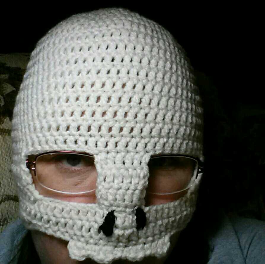 Yarncraft by Susan BOO! My skull balaclava mask free tutorial
