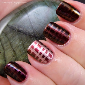 fall autumn appropriate nail art design in burgundy and gold plaid