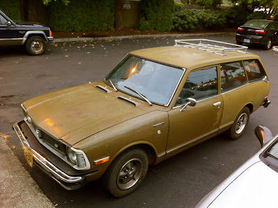 1973 Toyota Corolla 1600 Deluxe 2-door wagon.