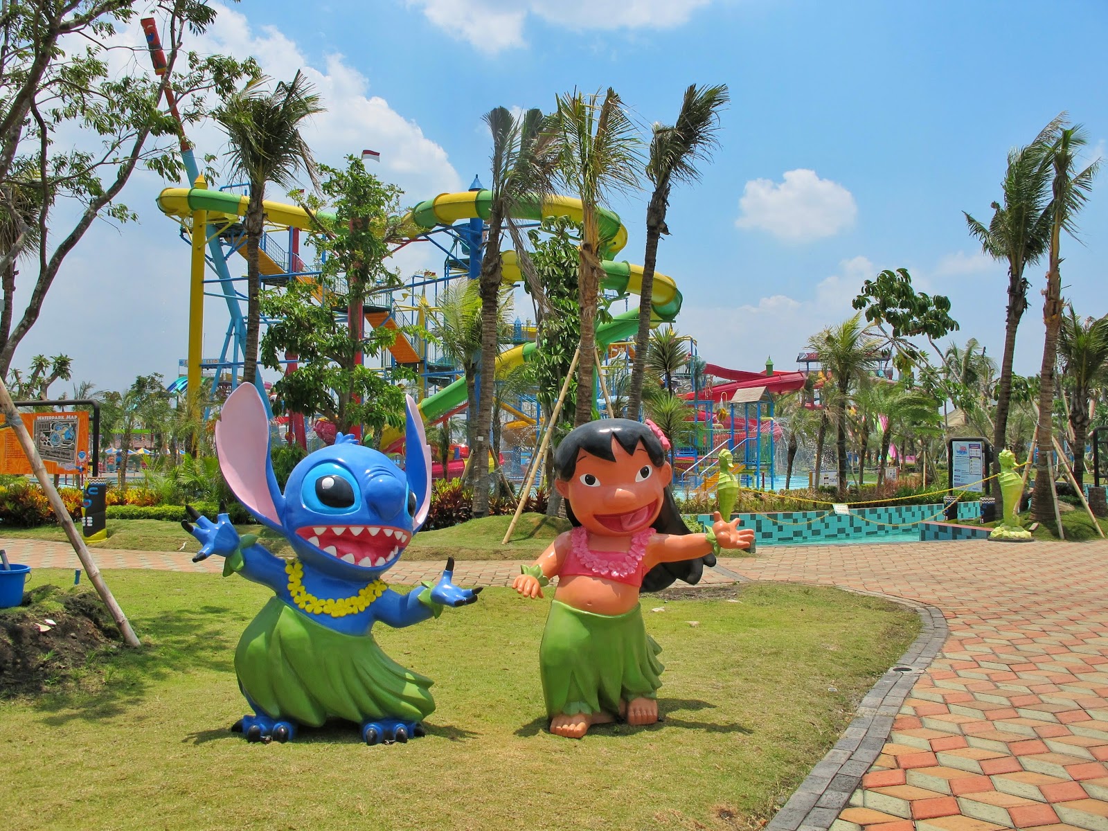 Wahana tsunami hawai waterpark malang