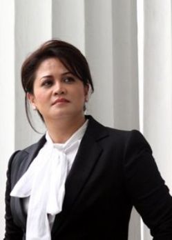 PENGAMAT MILITER CONNIE RAHAKUNDINI BAKRIE