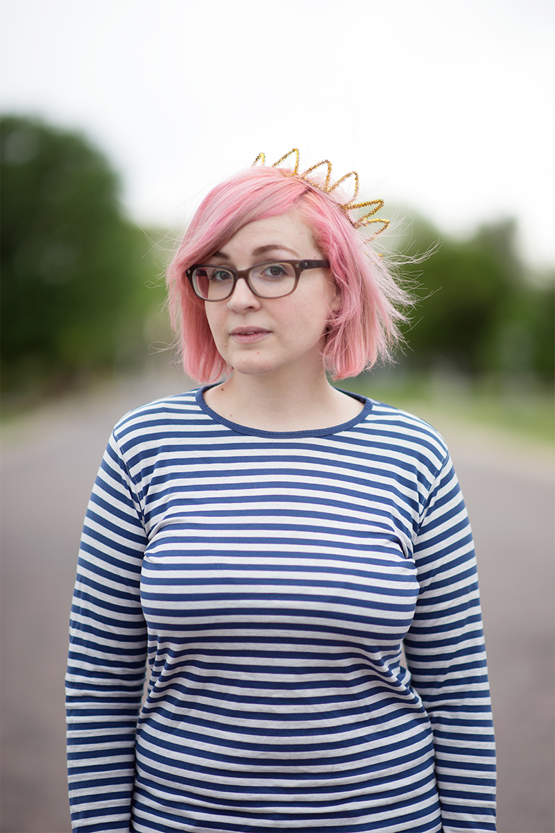 Gold Crown - littleladylittlecity.com Gold Crown - littleladylittlecity.com