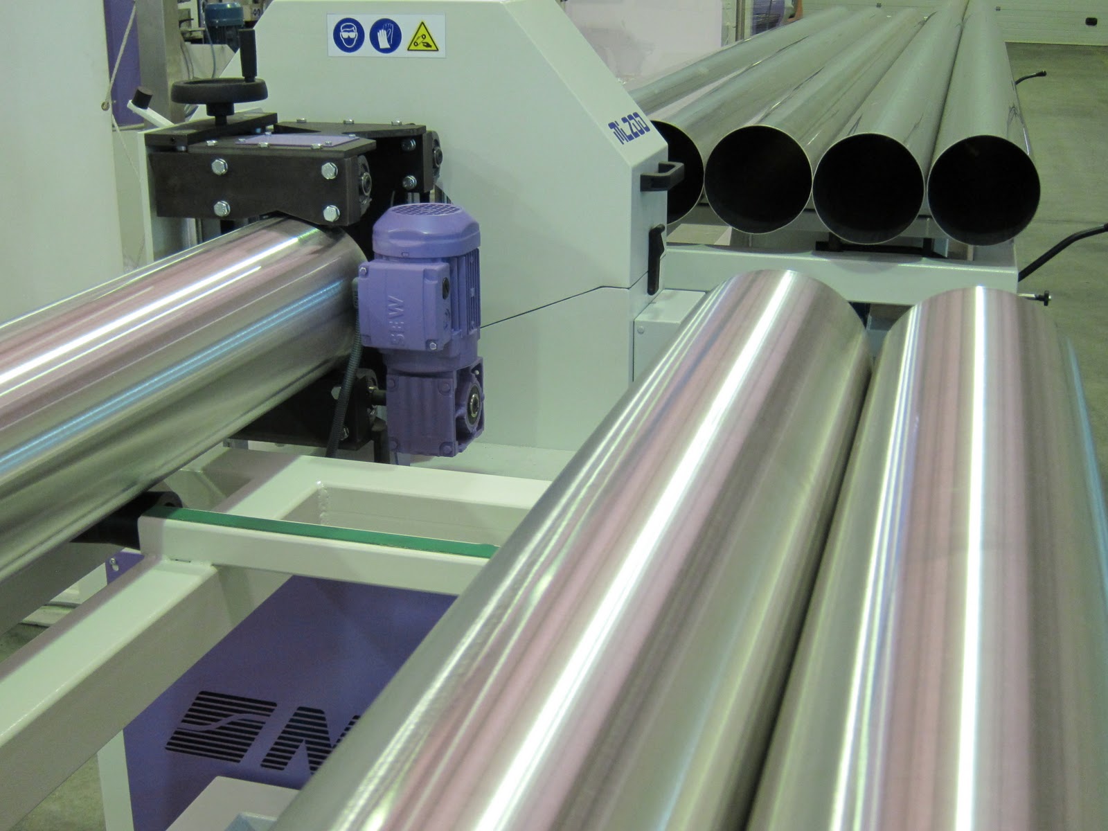 Tube Polishing & Tube Finishing Machines Finishing Ø200mm Tubes up to