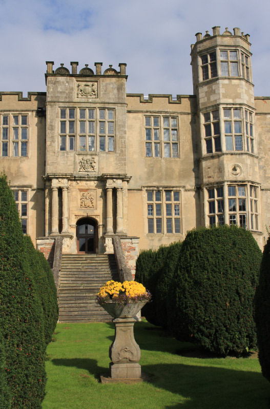 Gingerbenn's Days Out BARLBOROUGH HALL, DERBYSHIRE