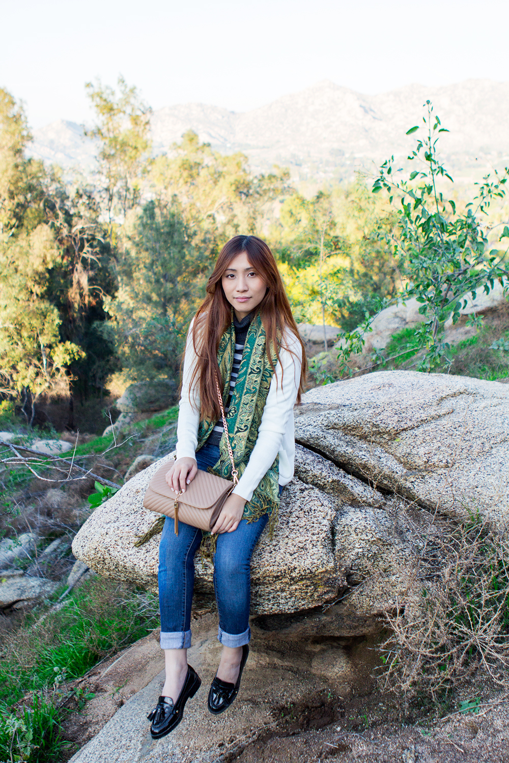 Outfit : Scarf & Oxford Moccasins