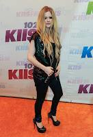 Avril Lavigne black high heels