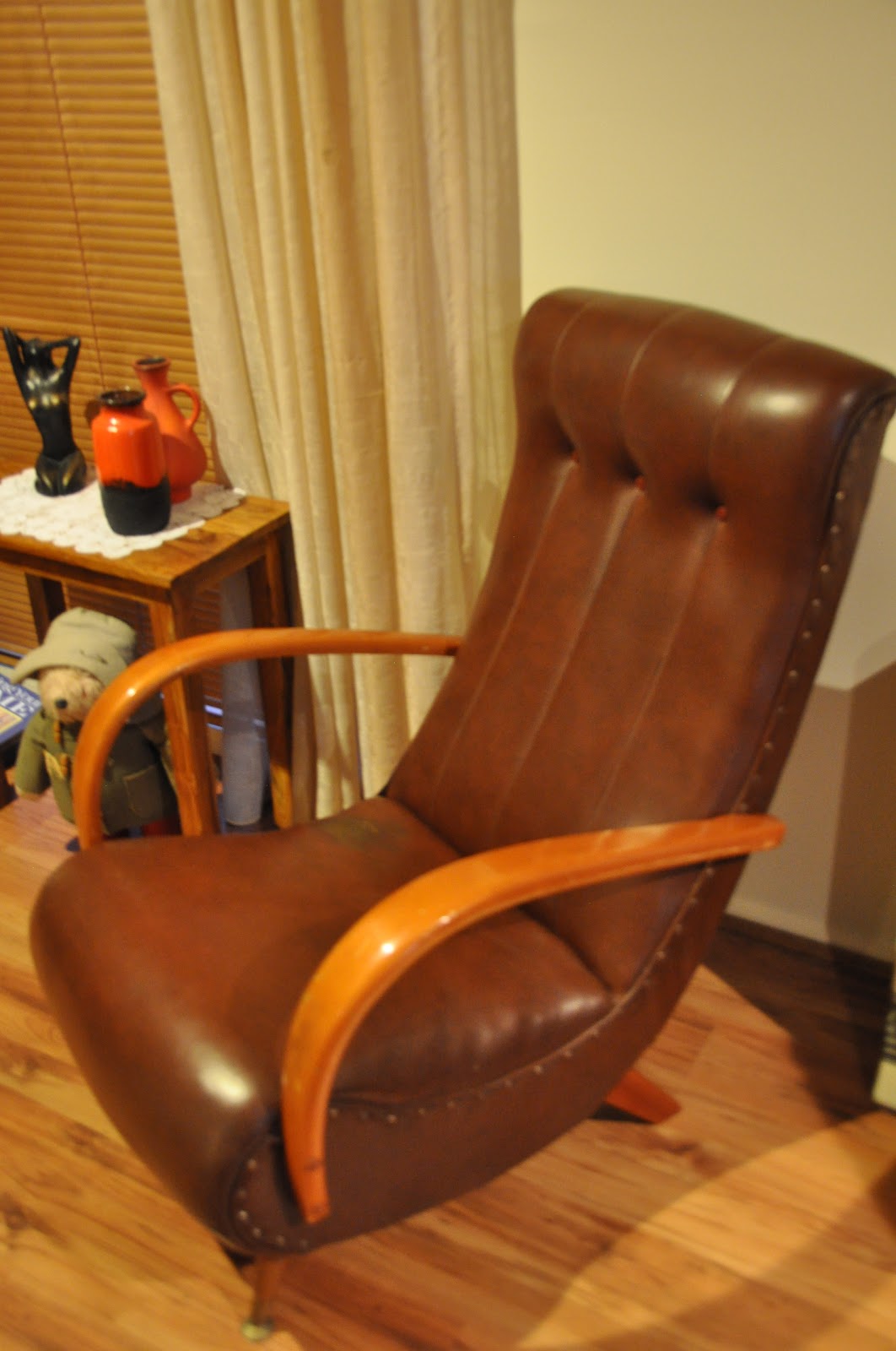 Lisa's Retro Sleepy Hollow Chair