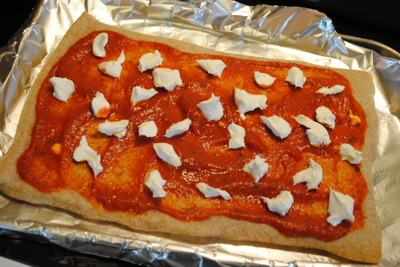 chores and chandeliers Jalapeno Popper Pepperoni Pizza {Suzi Homefaker