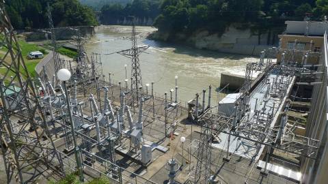 水力発電所