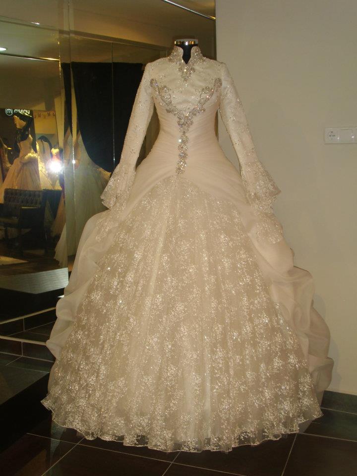 tesetturmodasiyaz tesettür gelinlik modellerikapalı gelinlik