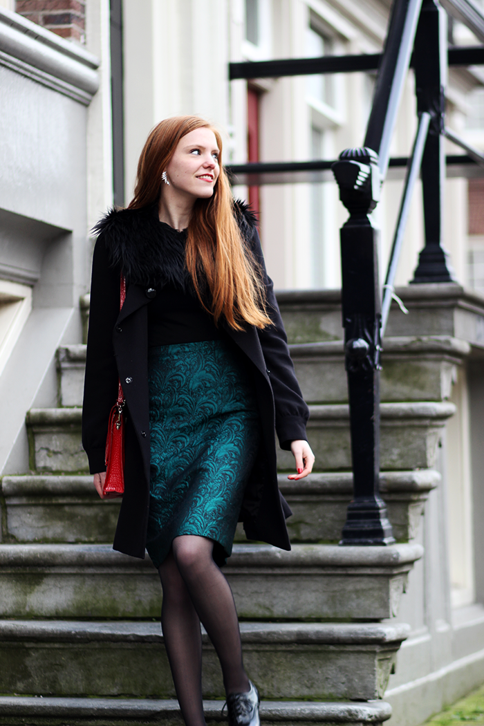Posh Emerald faux fur patent brogues vintage chique outfit