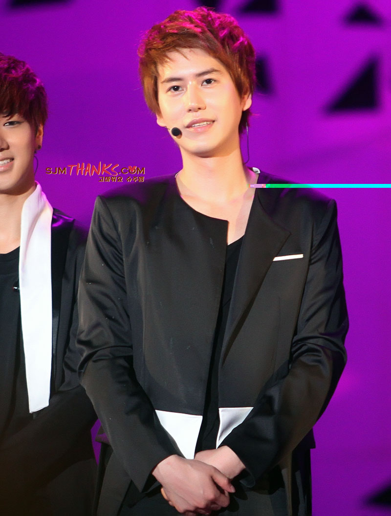 Get Kpopers For K Pop Super Junior Free HD Wallpaper Kpopers For K Pop Super Junior For Free