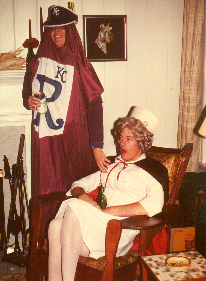 21 Adorable Photos of Kids' Halloween Costumes from the 1980s vintage