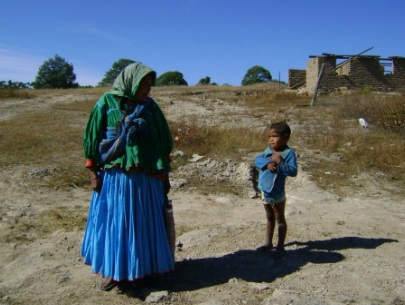 Canciones en Tarahumara y su traducción al español Canciones en Tarahumara y su traducción al español