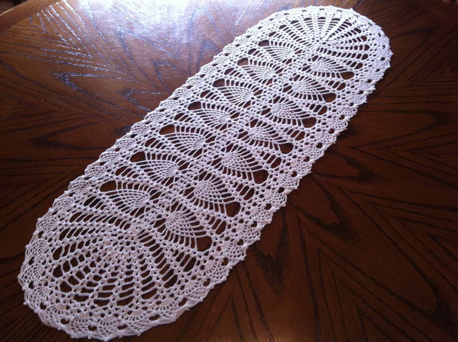 pineapple crochet table runner pattern