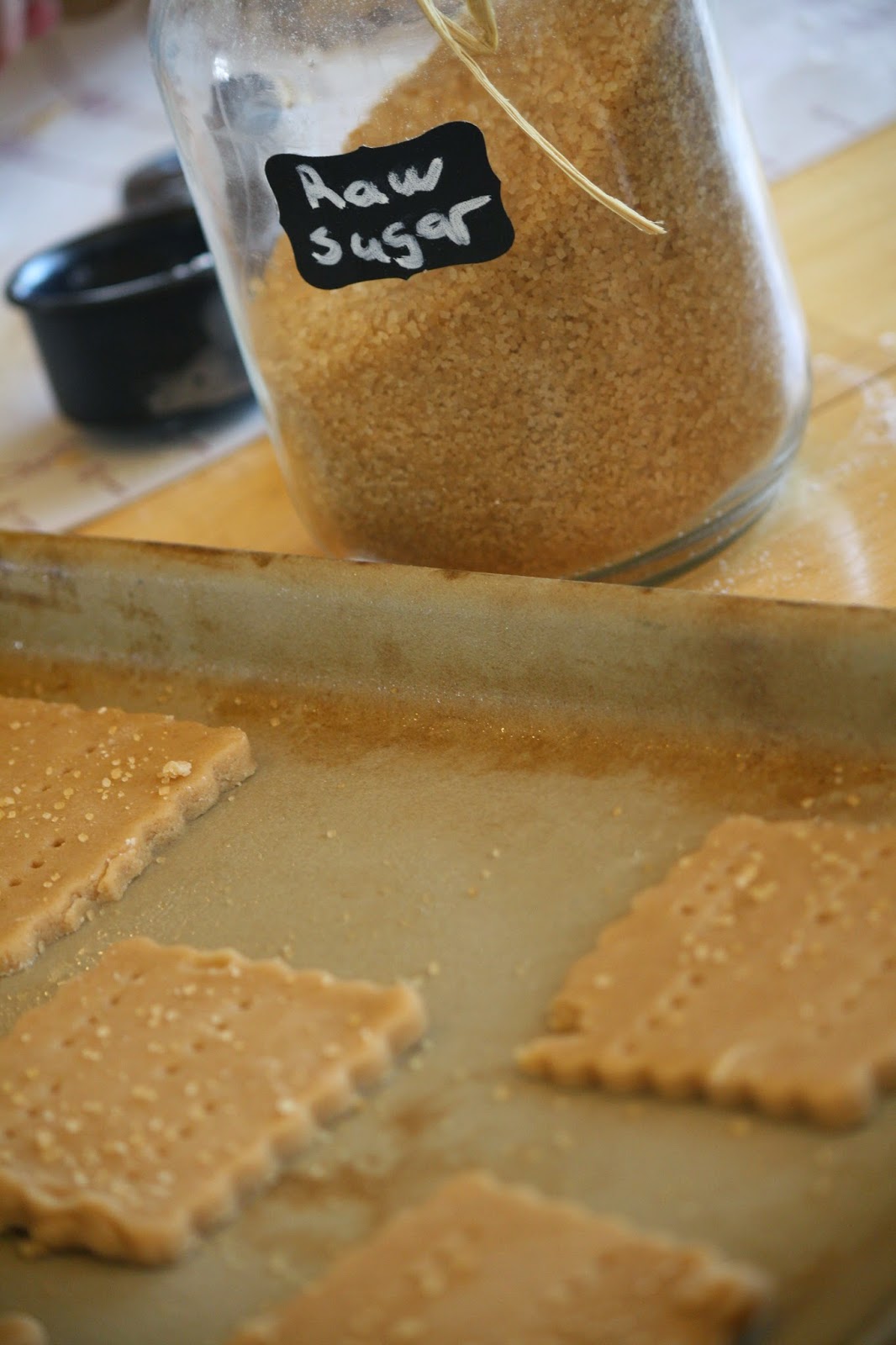 {Walls of Home} Honey Graham Crackers {No Sugar!}