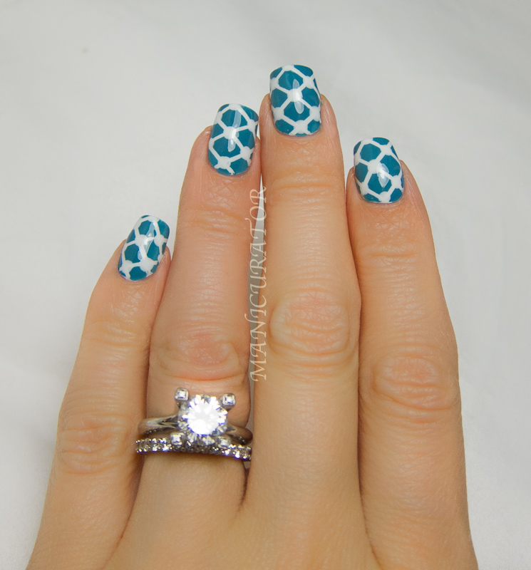 Lattice Nail Art with tutorialLazy Days of Summer Dotting tool challenge