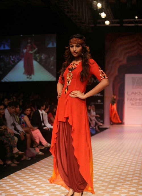 Lakme fashion week archana kocchar collection pastel hues Lakme fashion week archana kocchar