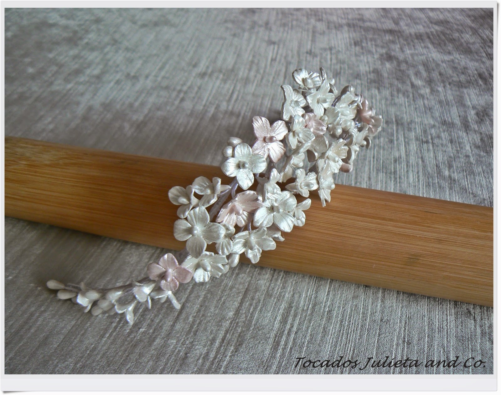 Tocados Julieta and Co. Coronas Porcelana