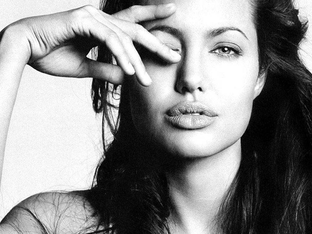angelina jolie lips angelina jolie lips