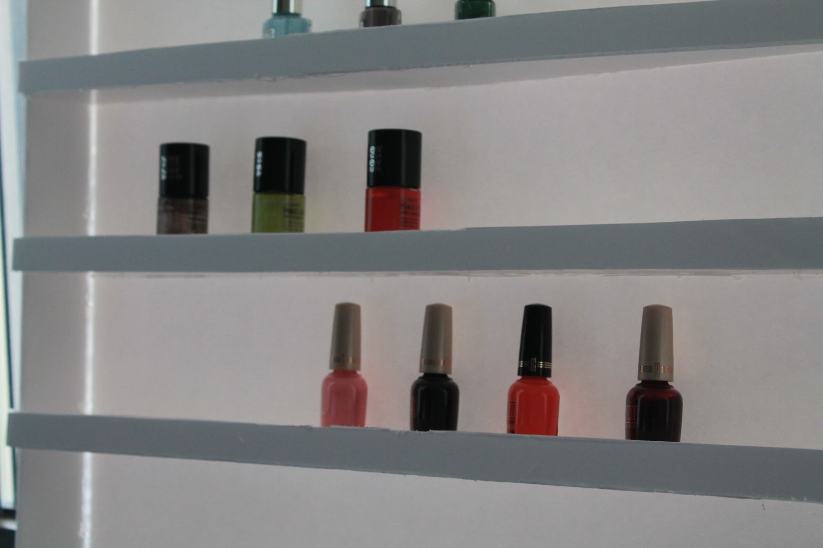 Diy nagellackregal / nailboard in fat style