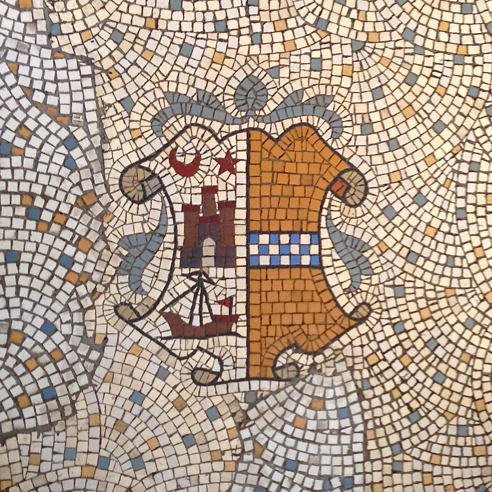 Crest of the royal burgh of Rothesay in the mosaic tile