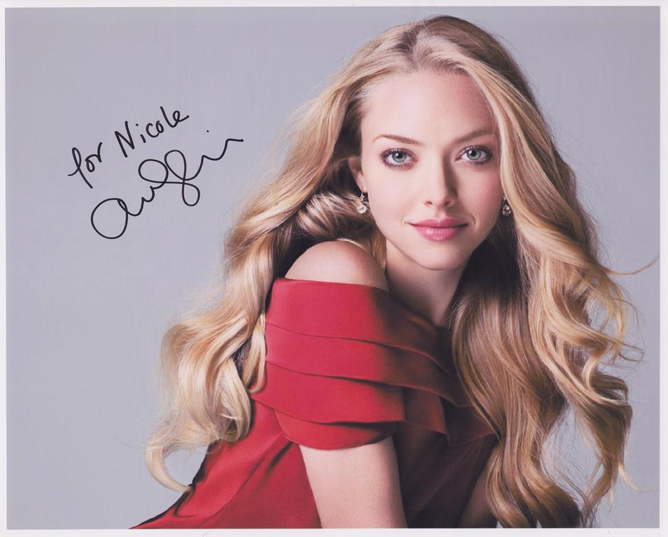 Amanda Seyfried Autograph